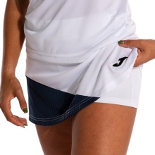 Joma Tennisrock Montreal (mit Innenhose, optimale Bewegungsfreiheit) weiss/marineblau Damen