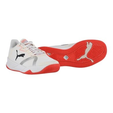 Puma Hallen-Indoorschuhe Accelerate Turbo Nitro II RE beigeweiss Herren