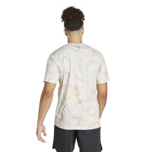 adidas Trainings-Tshirt Train Essentials Seasonal Camo sandbraun/grau Herren